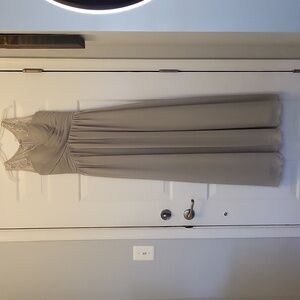 Chic Bridesmaid Sleeveless Maxi Dress in Gray Size 6